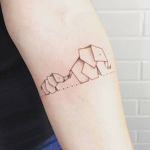 hình xăm voi mini ở tay