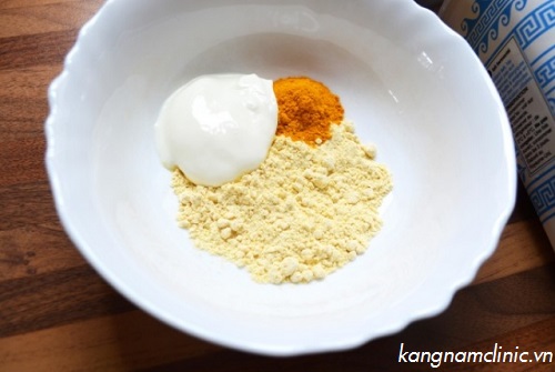 cách triệt ria mép bằng bột nghệ