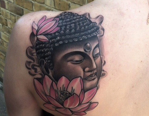 hình xăm hoa sen ở vai
