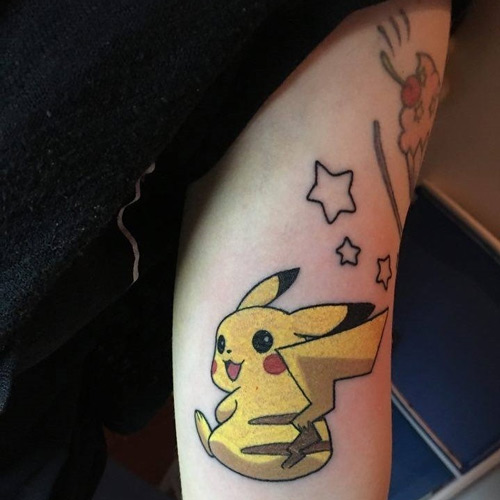 xăm hình pikachu ở tay