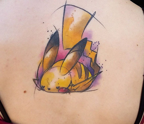 tattoo pikachu ở lưng