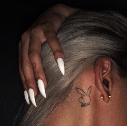 hình xăm playboy ở tay 