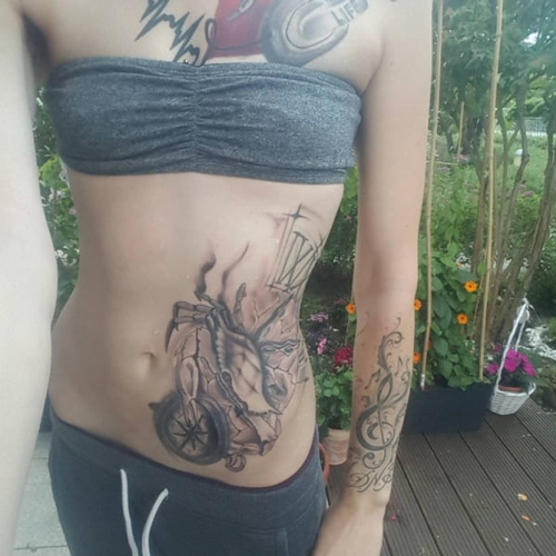 cung cự giải hợp màu gì