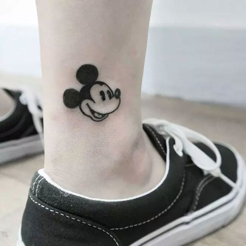 hình xăm đầu chuột mickey